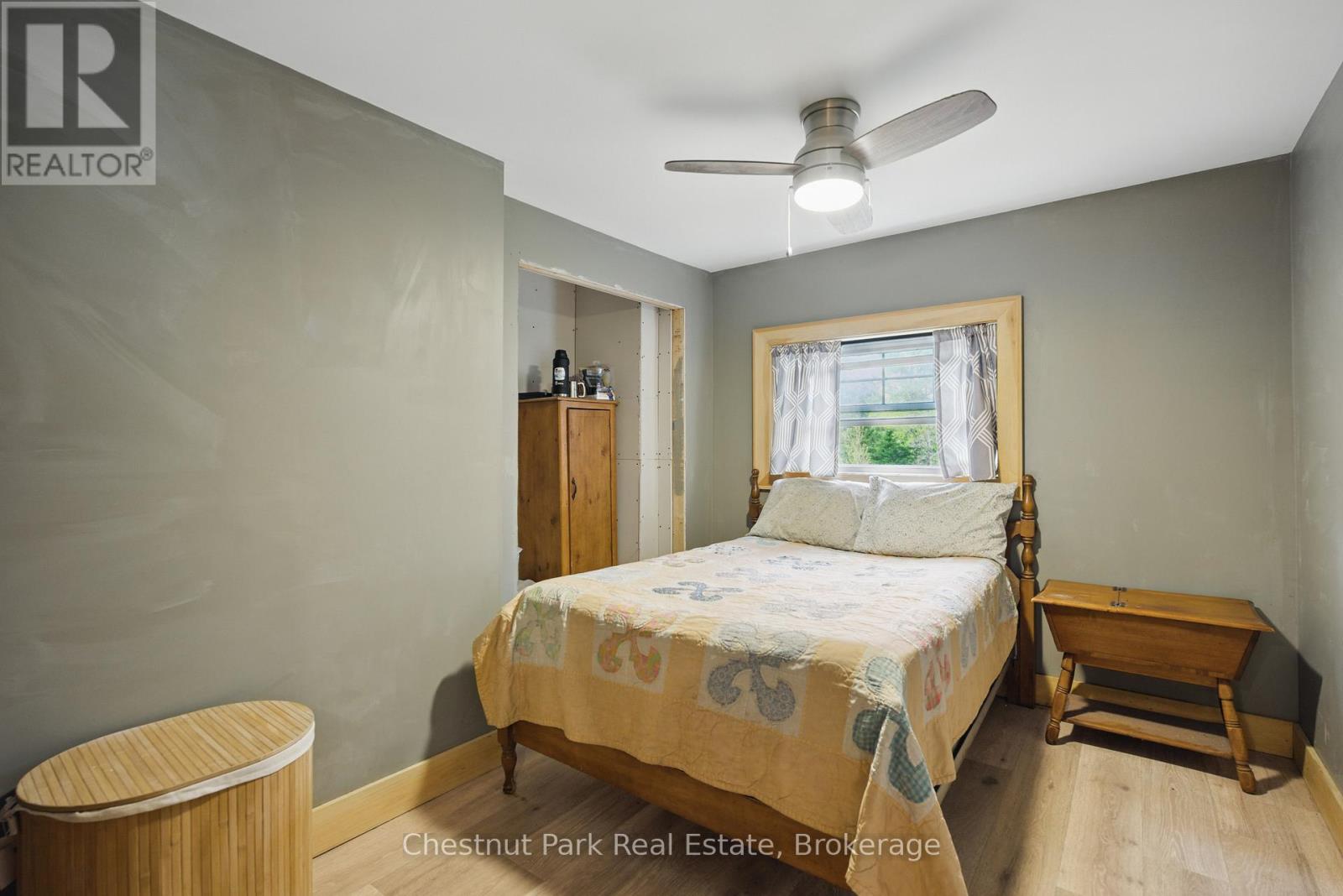 1258 Ravenscliffe Road, Huntsville, Ontario  P1H 2N5 - Photo 15 - X12413424