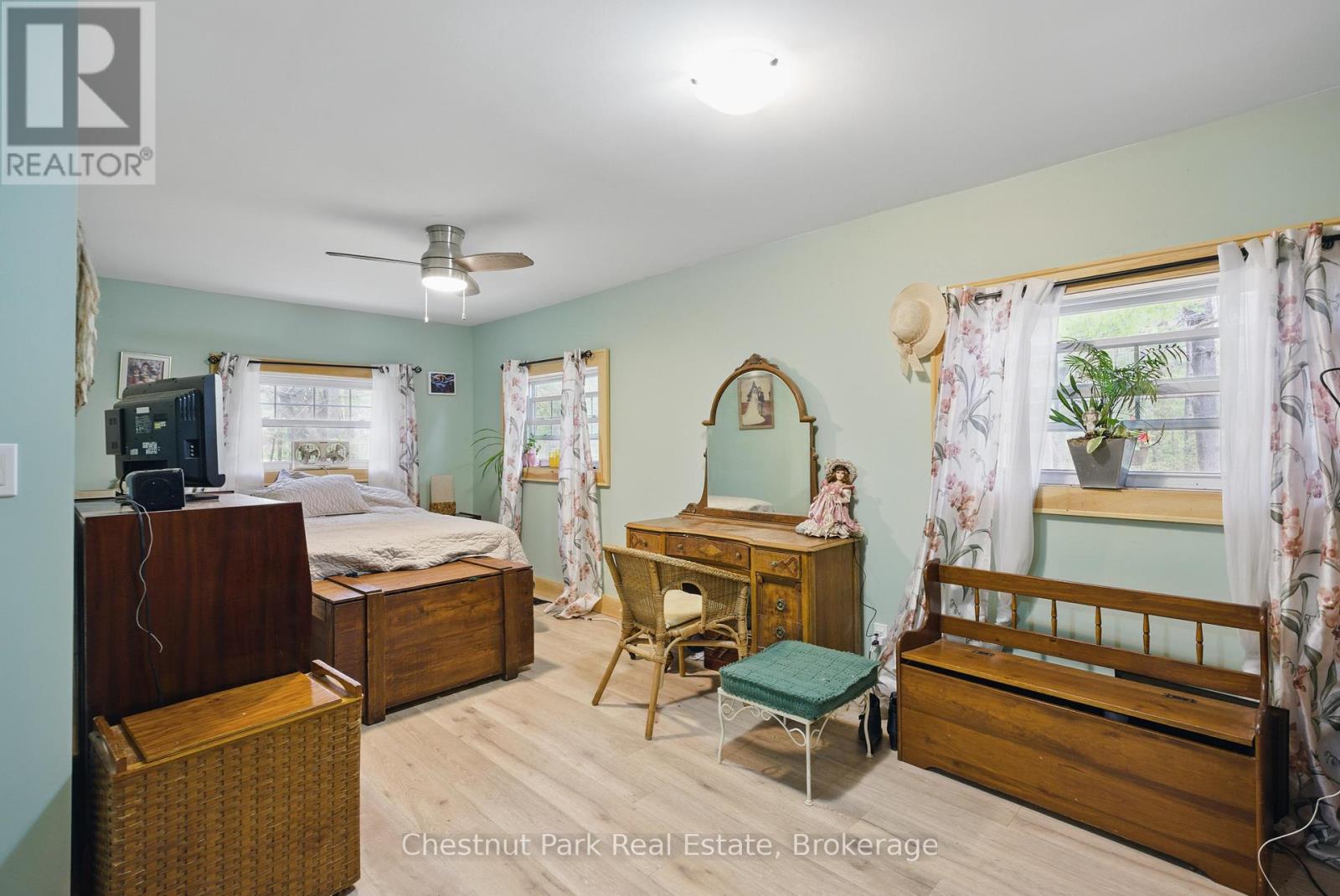 1258 Ravenscliffe Road, Huntsville, Ontario  P1H 2N5 - Photo 17 - X12413424