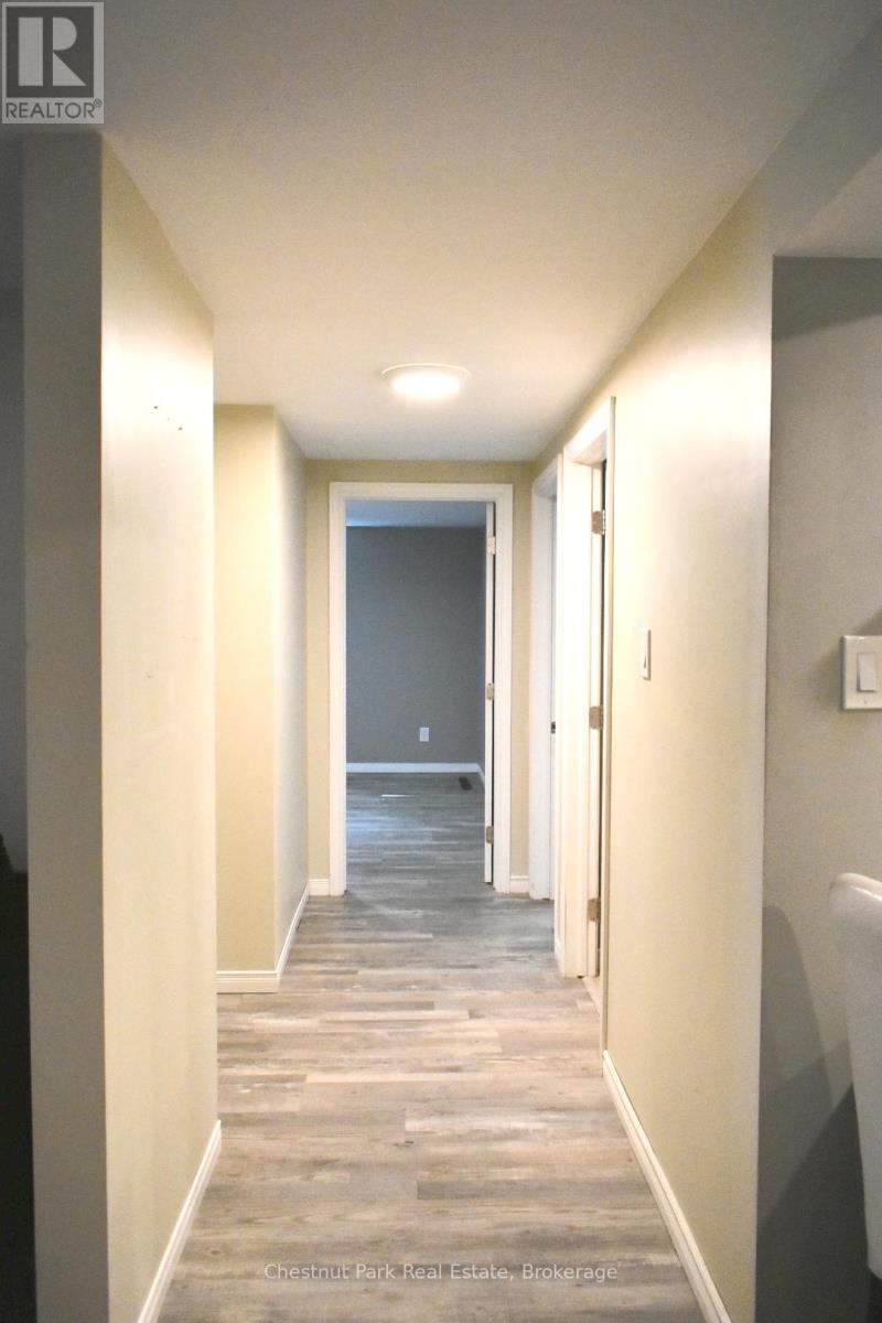 1258 Ravenscliffe Road, Huntsville, Ontario  P1H 2N5 - Photo 23 - X12413424