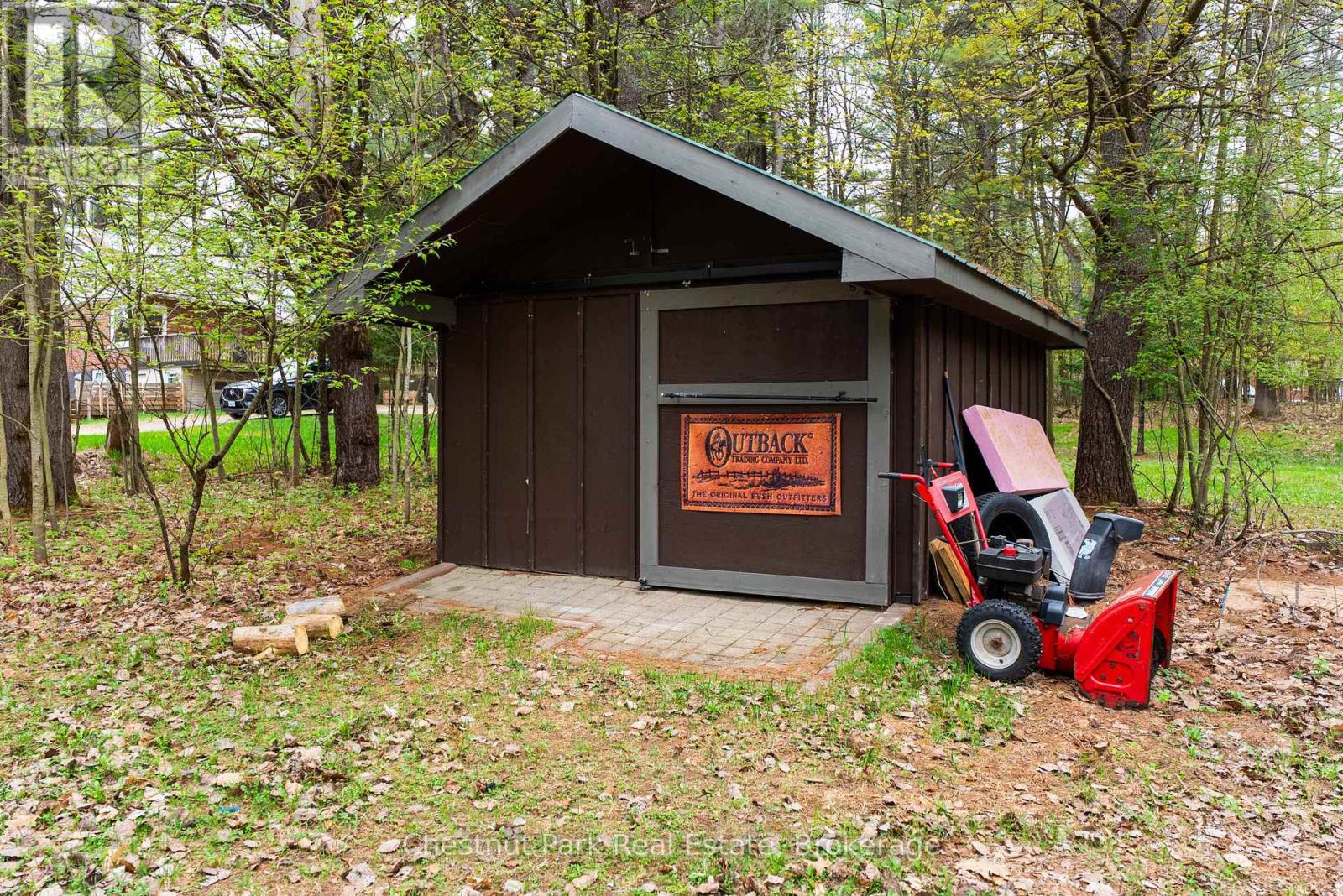 1258 Ravenscliffe Road, Huntsville, Ontario  P1H 2N5 - Photo 37 - X12413424