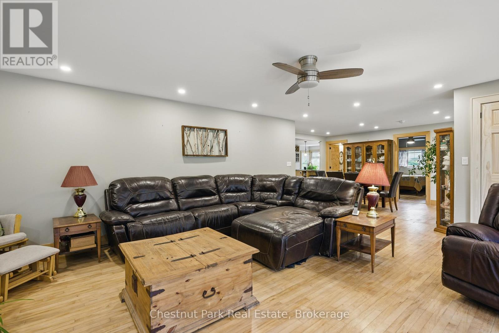 1258 Ravenscliffe Road, Huntsville, Ontario  P1H 2N5 - Photo 7 - X12413424