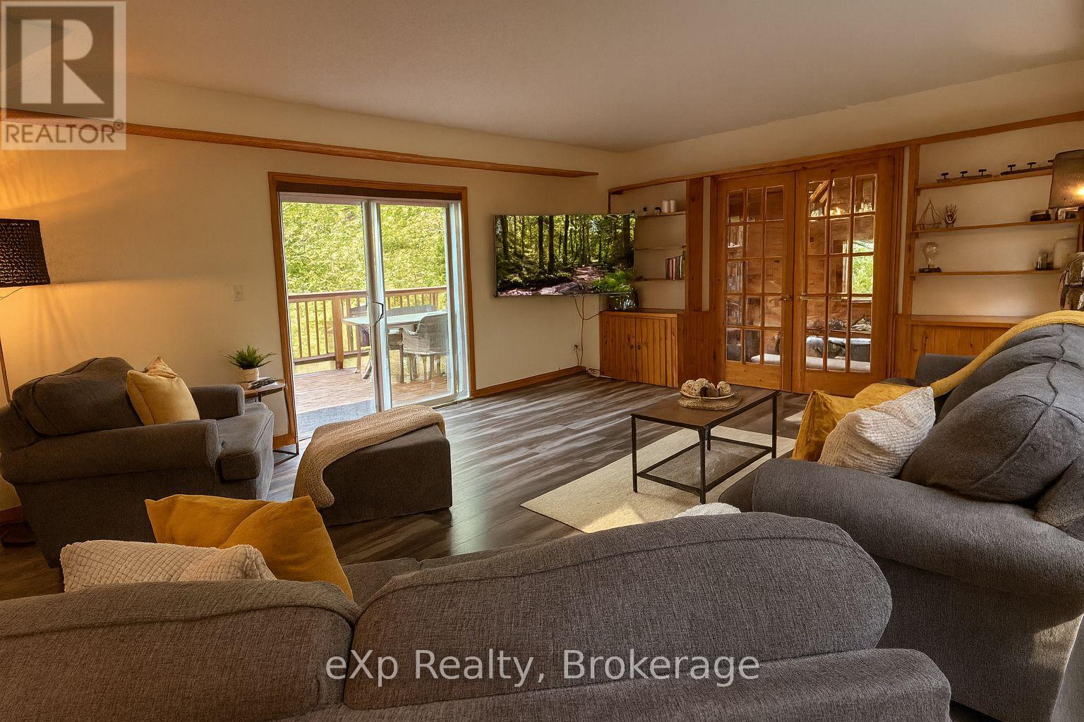 1382 Muskoka Rd 169 N, Gravenhurst, Ontario  P1P 1R2 - Photo 14 - X12414111