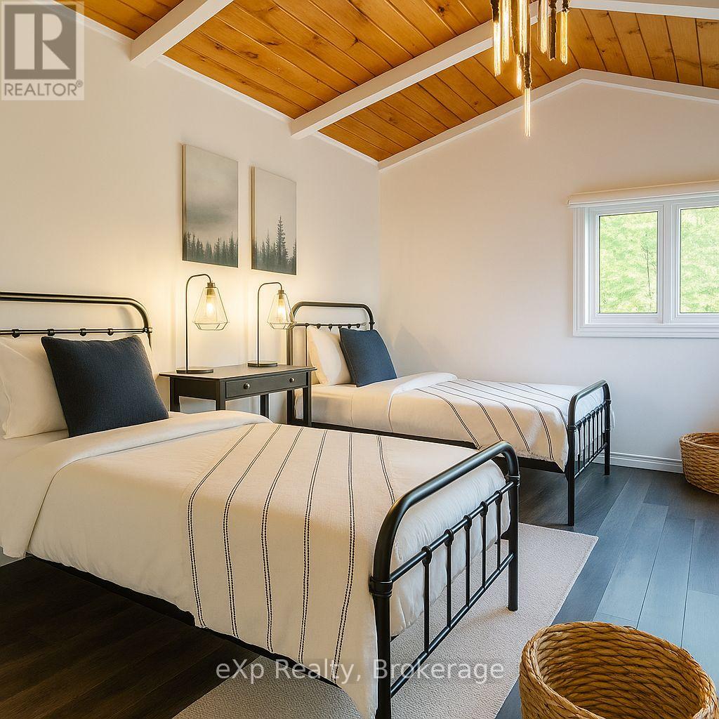 1382 Muskoka Rd 169 N, Gravenhurst, Ontario  P1P 1R2 - Photo 18 - X12414111