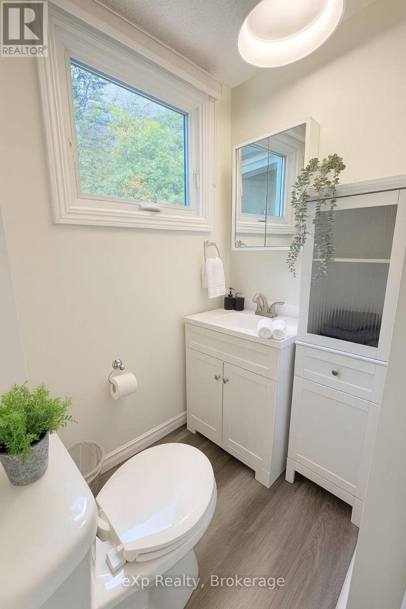 1382 Muskoka Rd 169 N, Gravenhurst, Ontario  P1P 1R2 - Photo 19 - X12414111