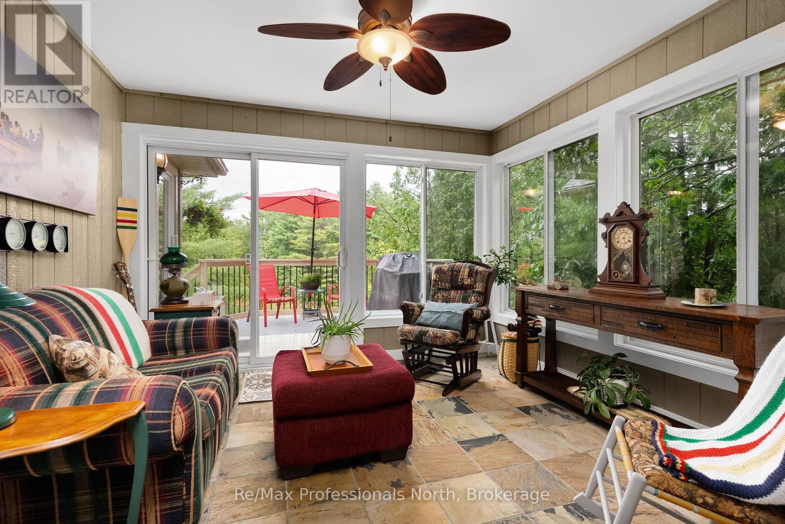 1005 Laidlaw Avenue, Gravenhurst, Ontario  L0K 2B0 - Photo 14 - X12414219