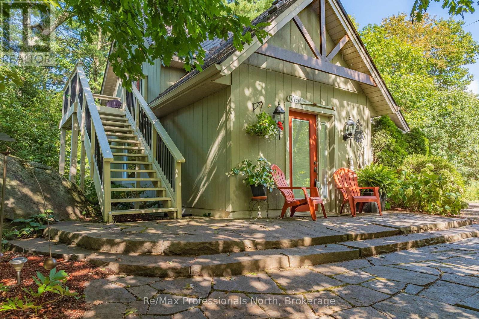 1005 Laidlaw Avenue, Gravenhurst, Ontario  L0K 2B0 - Photo 31 - X12414219