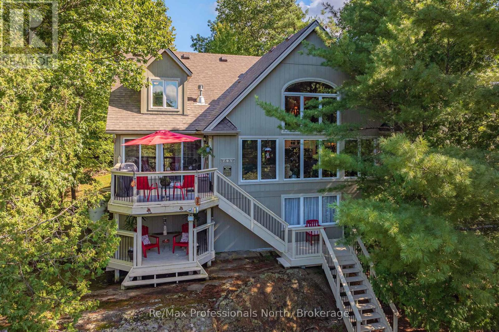 1005 Laidlaw Avenue, Gravenhurst, Ontario  L0K 2B0 - Photo 42 - X12414219