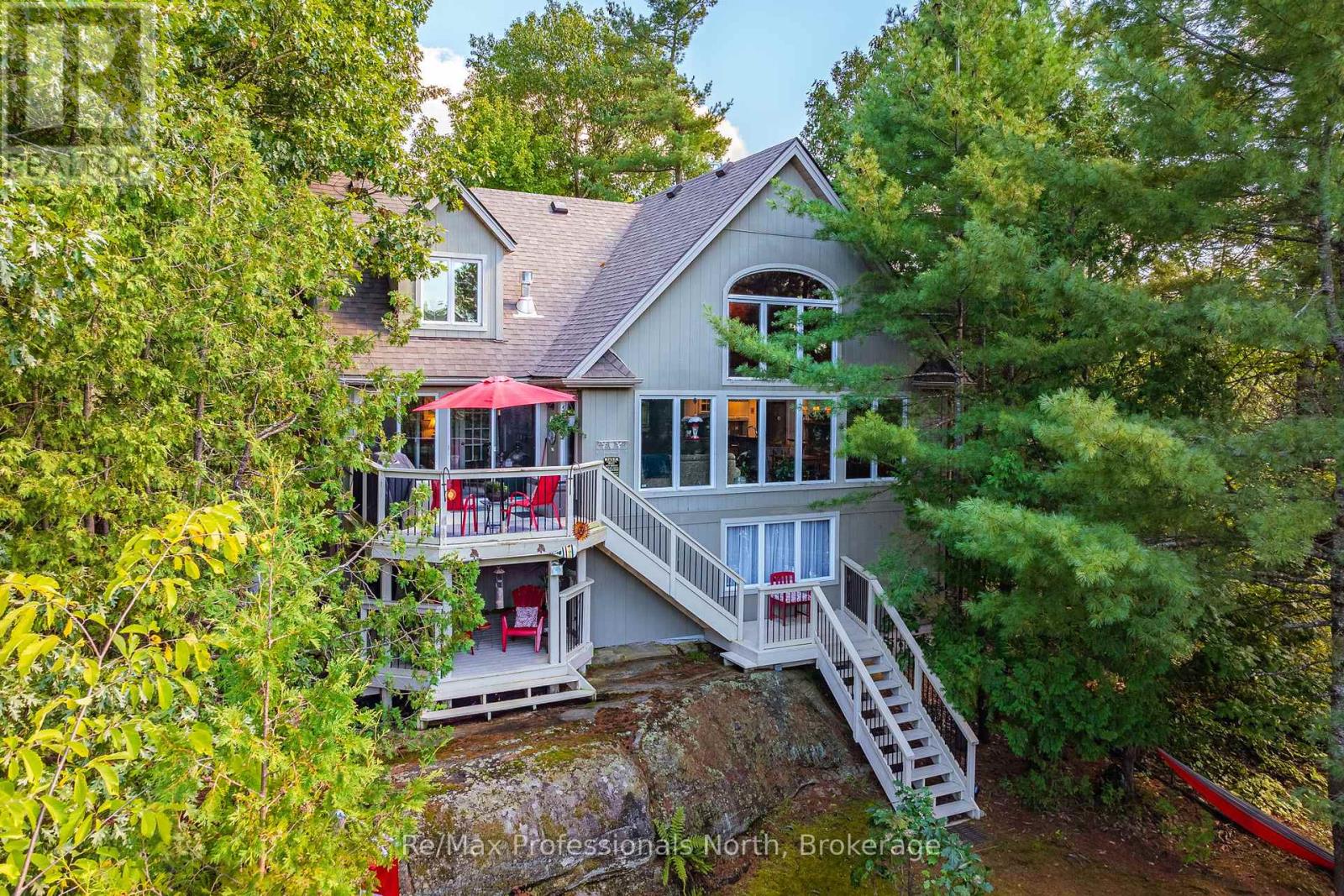 1005 Laidlaw Avenue, Gravenhurst, Ontario  L0K 2B0 - Photo 44 - X12414219