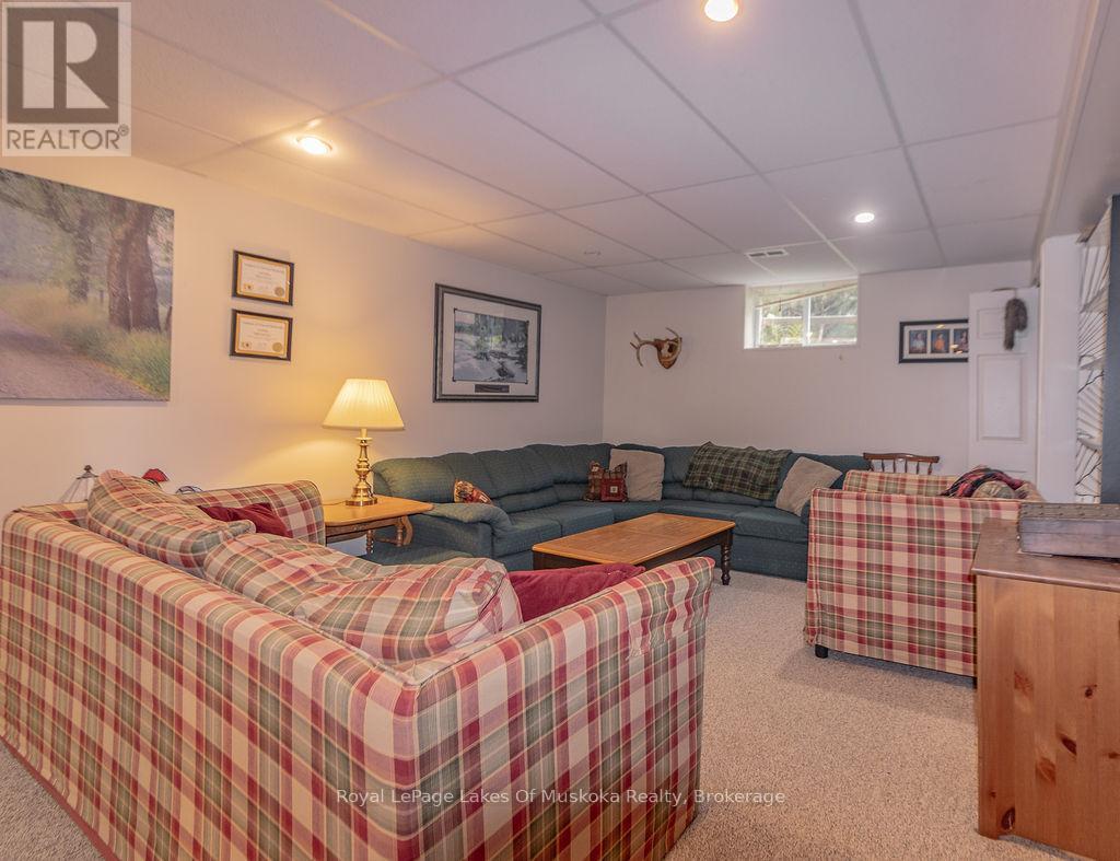 4244 Muskoka Road 117, Lake Of Bays, Ontario  P0B 1A0 - Photo 19 - X12414876