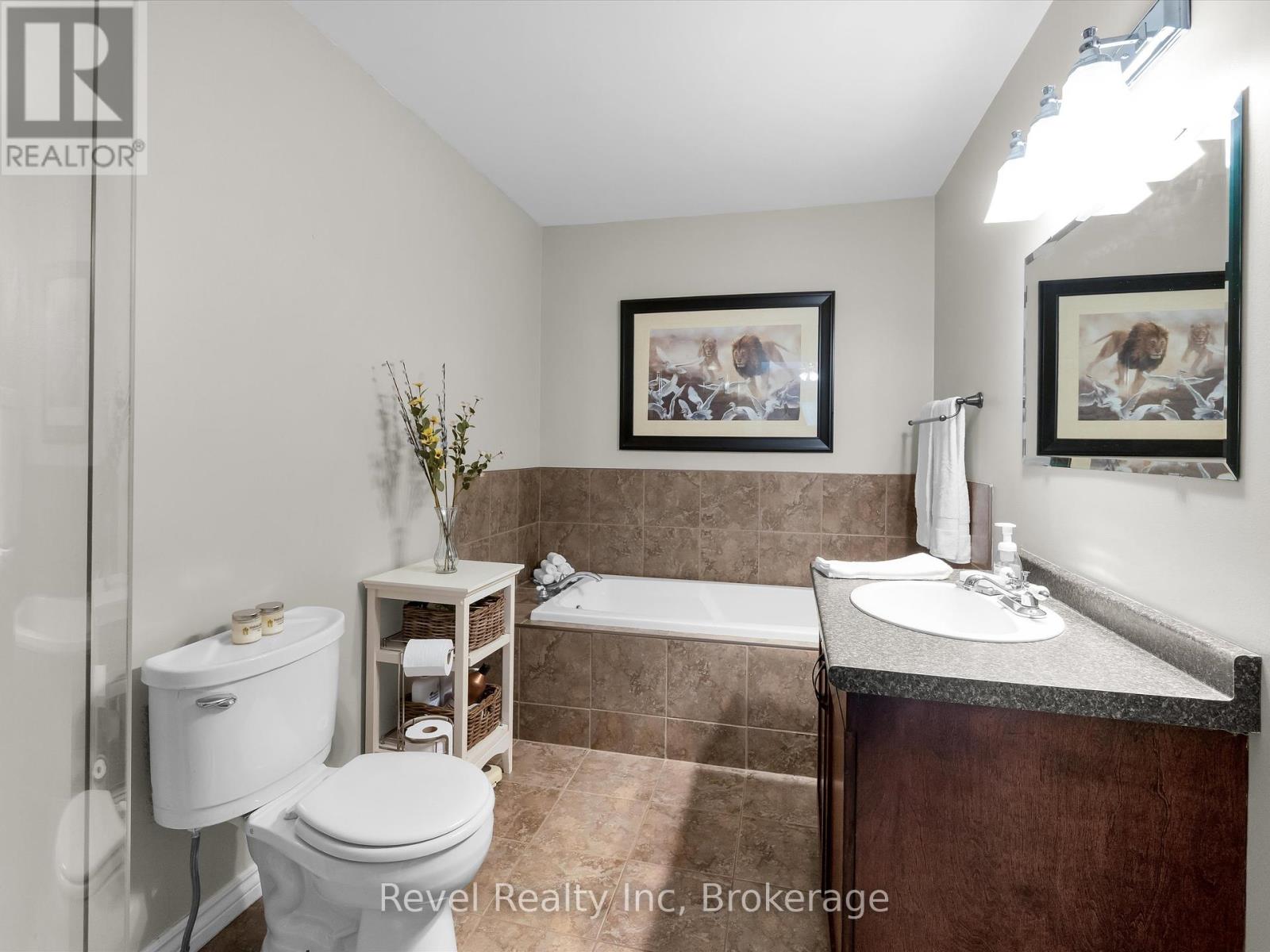 1326 Echo Lake Road, Lake Of Bays, Ontario  P0B 1A0 - Photo 15 - X12415221