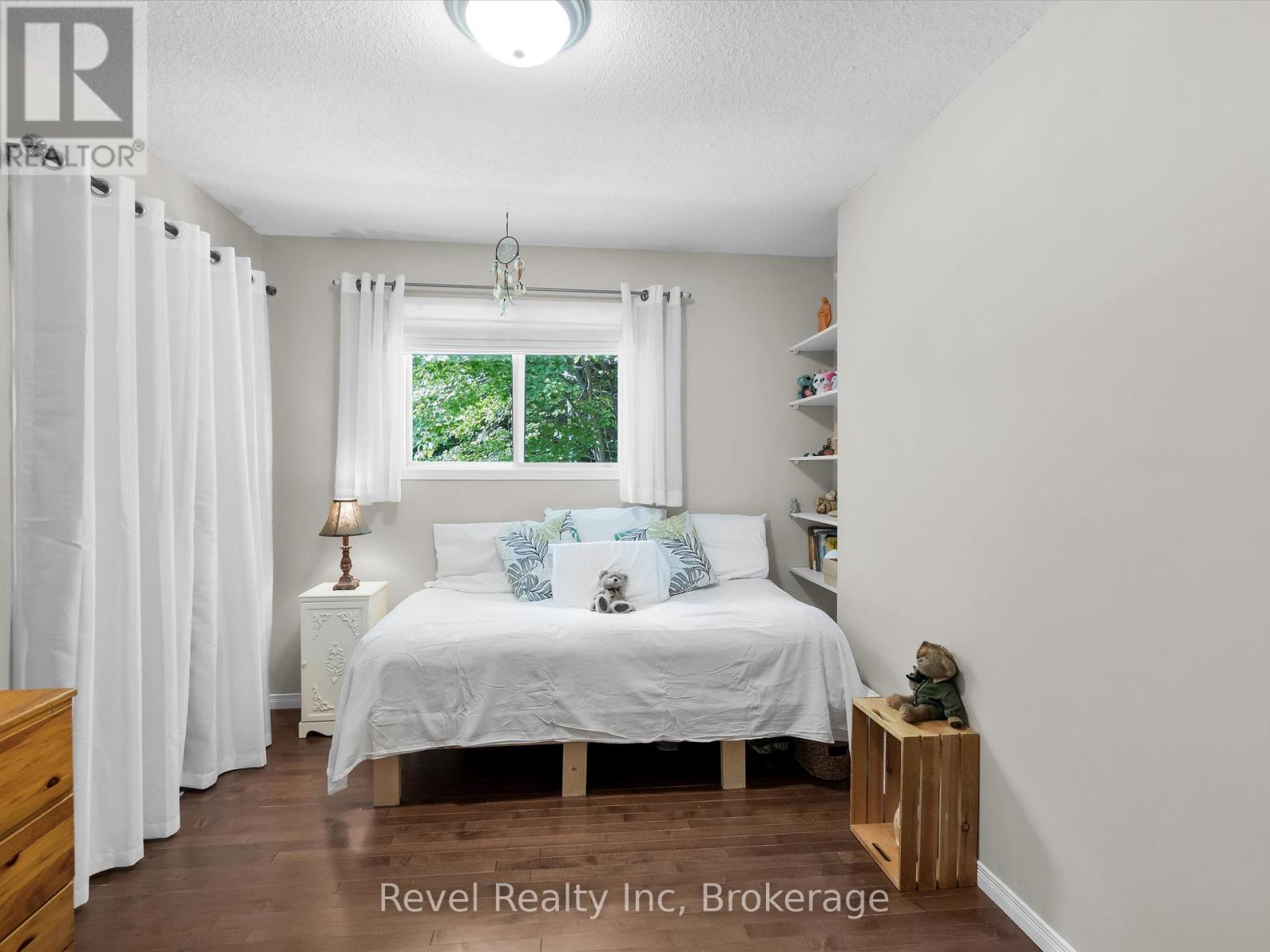 1326 Echo Lake Road, Lake Of Bays, Ontario  P0B 1A0 - Photo 17 - X12415221