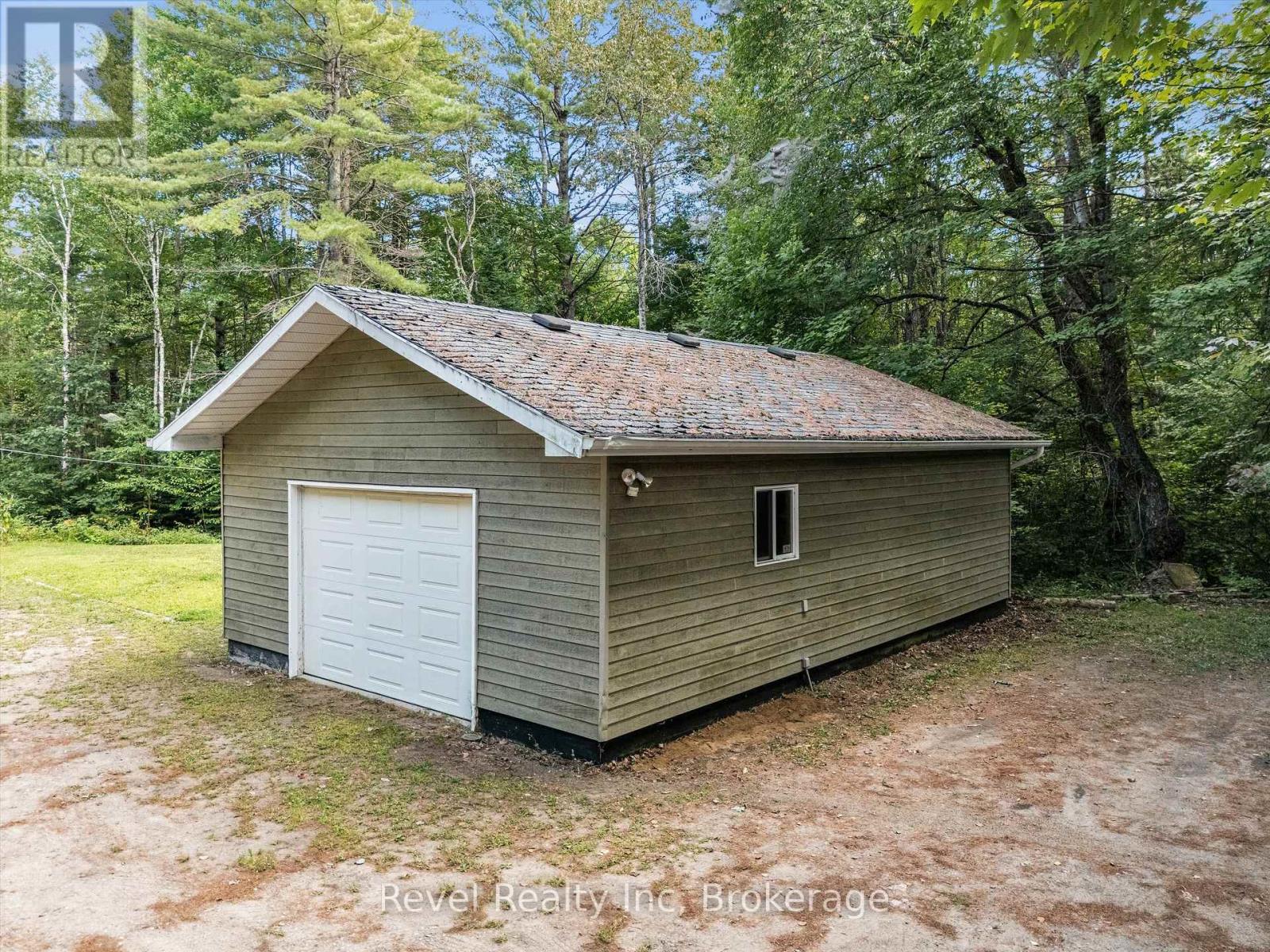 1326 Echo Lake Road, Lake Of Bays, Ontario  P0B 1A0 - Photo 2 - X12415221
