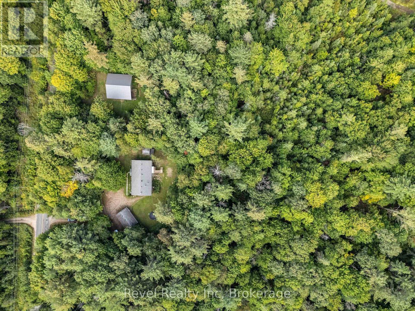 1326 Echo Lake Road, Lake Of Bays, Ontario  P0B 1A0 - Photo 3 - X12415221