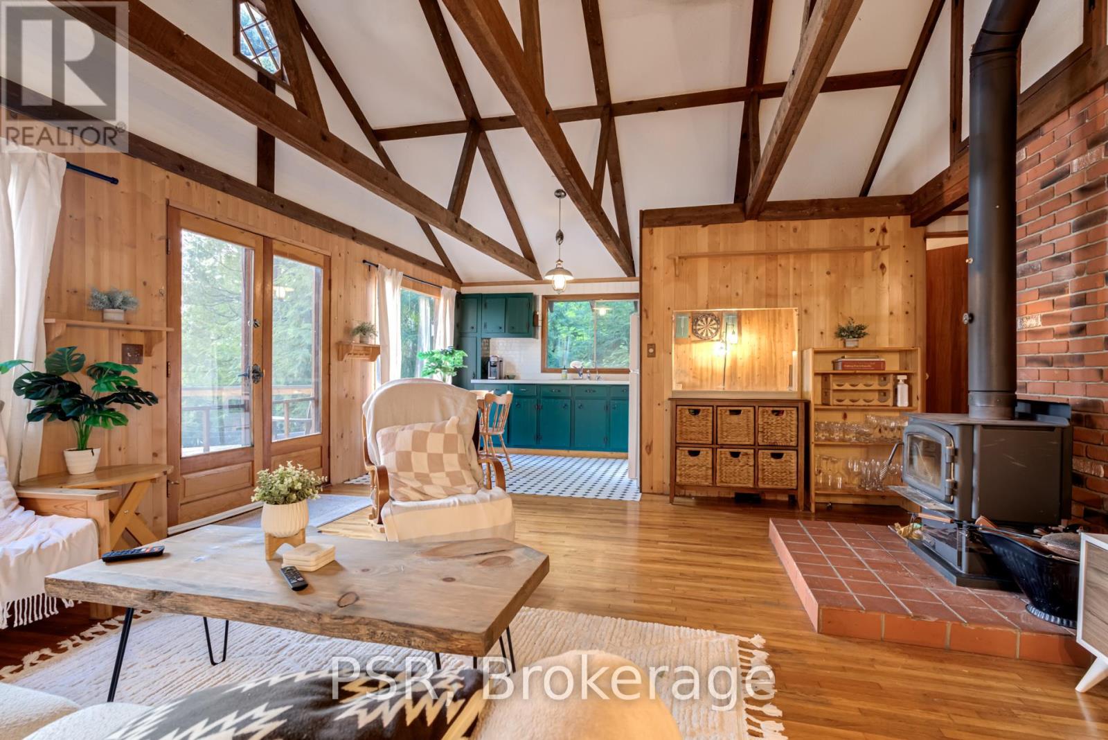 1027 North Pine Drive, Lake Of Bays, Ontario  P0A 1E0 - Photo 14 - X12416145