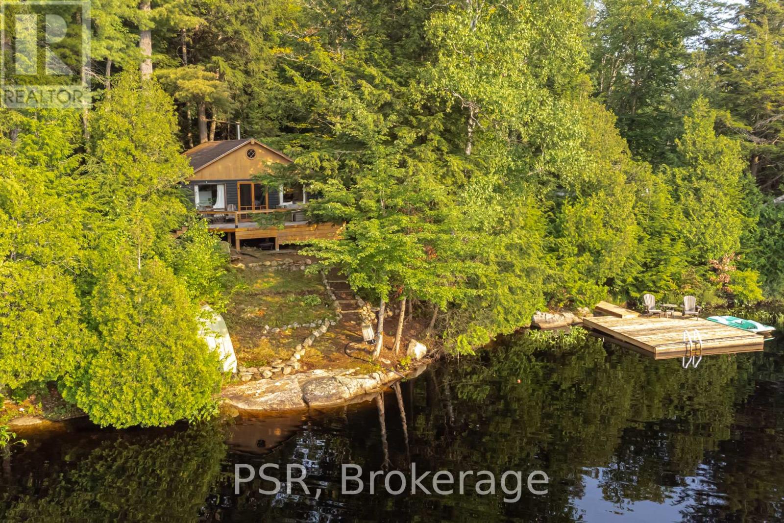 1027 North Pine Drive, Lake Of Bays, Ontario  P0A 1E0 - Photo 2 - X12416145
