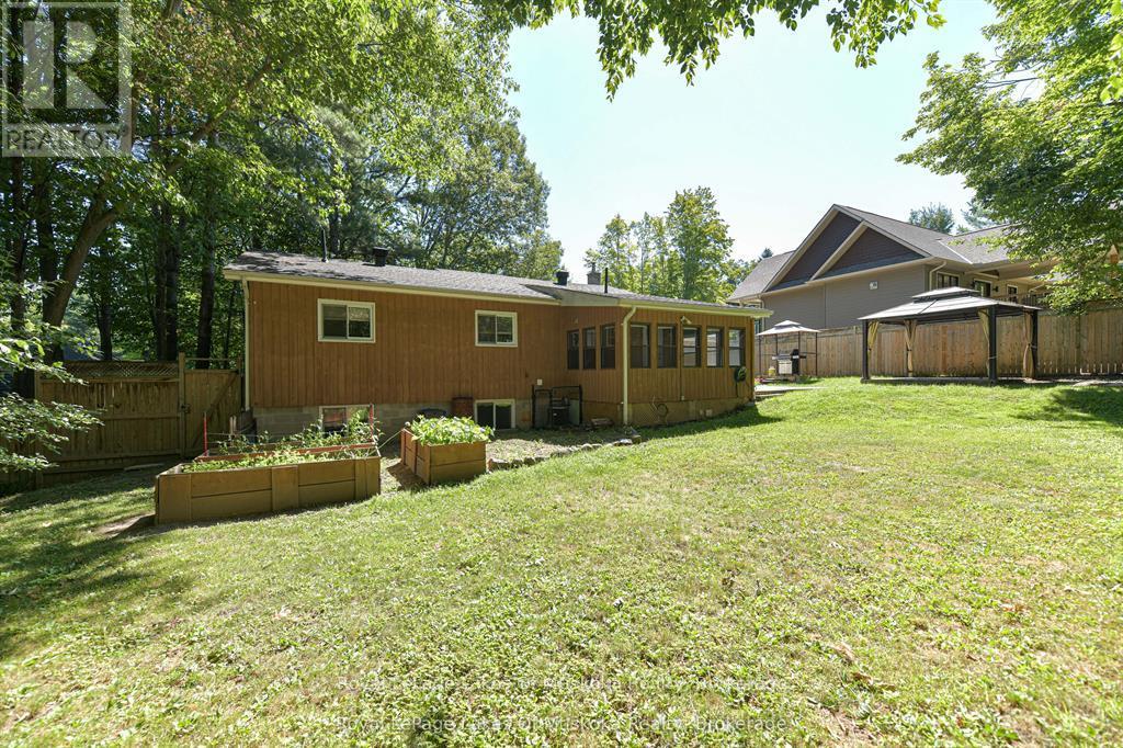 115 Douglas Street, Gravenhurst, Ontario  P1P 1A4 - Photo 19 - X12417211