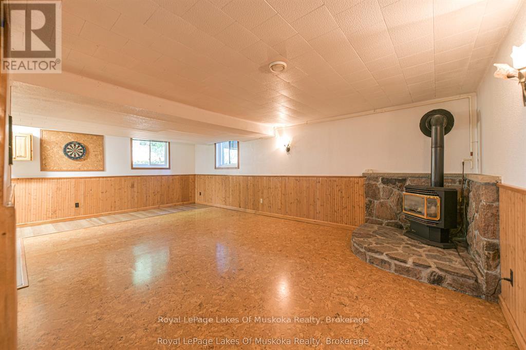 115 Douglas Street, Gravenhurst, Ontario  P1P 1A4 - Photo 45 - X12417211