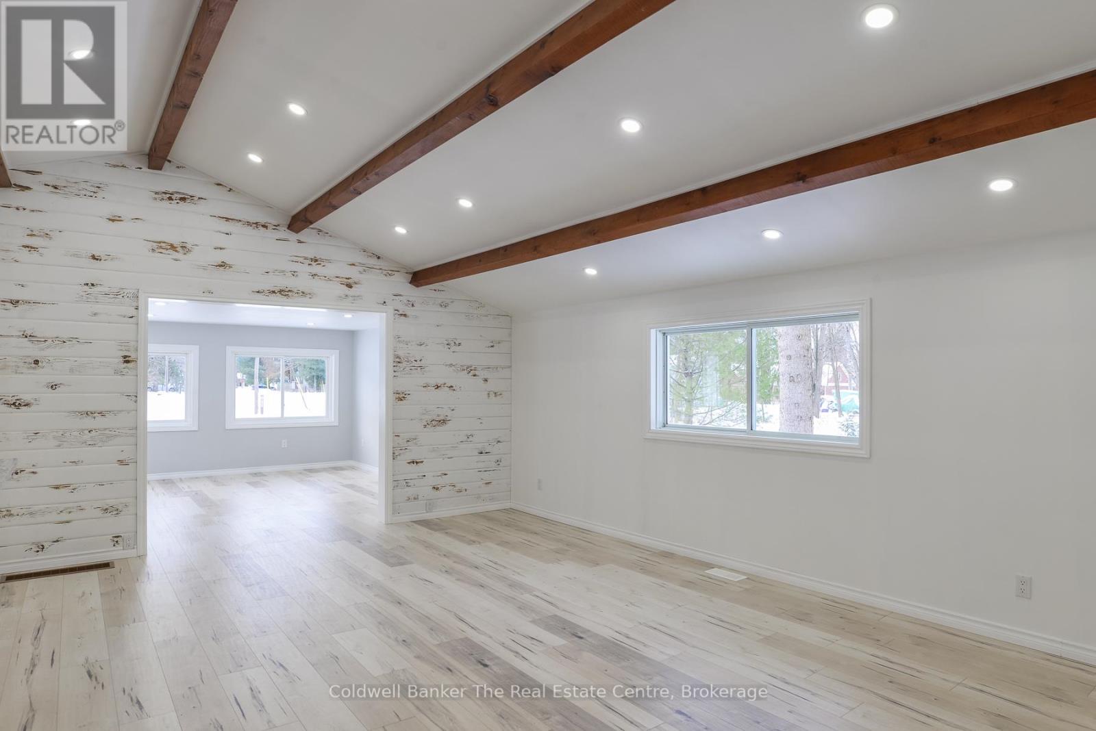 460 Wellington Street, Gravenhurst, Ontario  P1P 1A5 - Photo 13 - X12417757