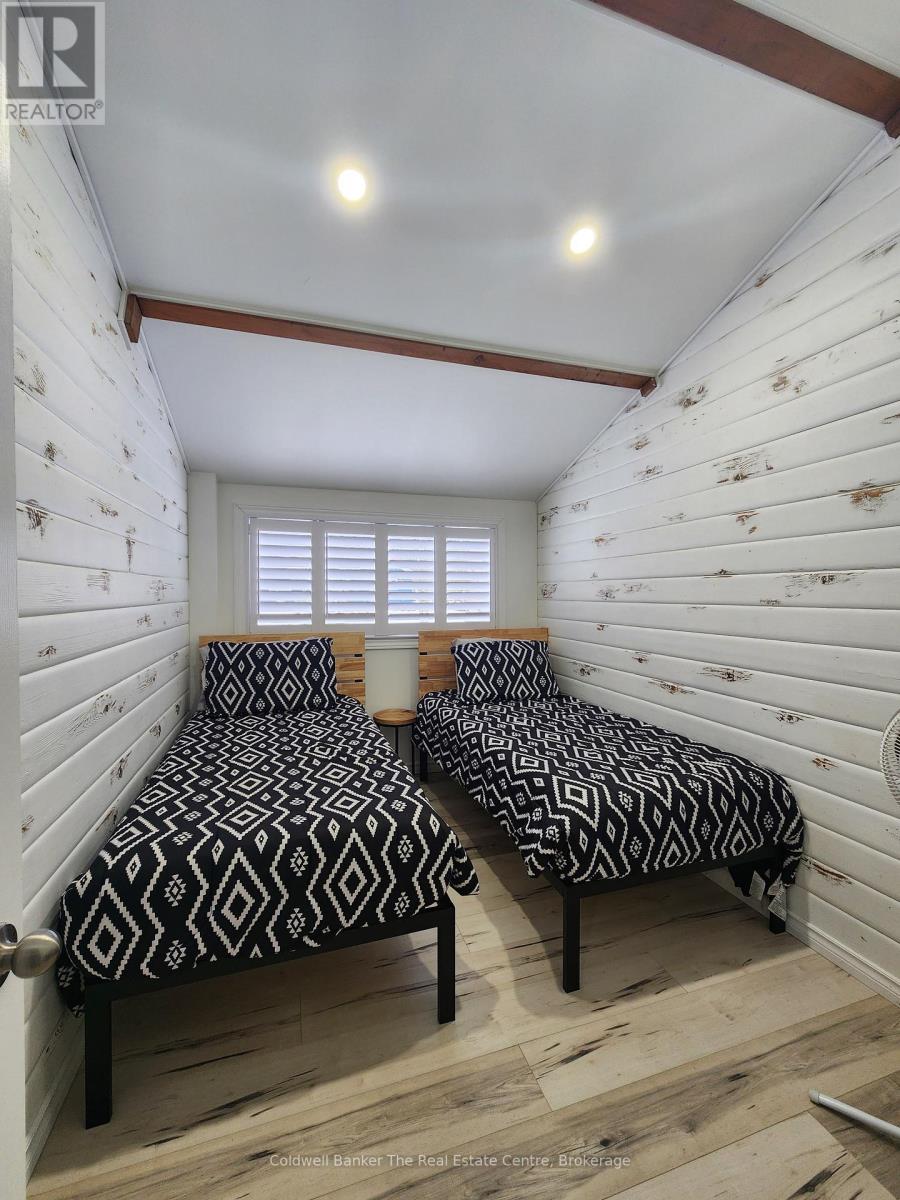 460 Wellington Street, Gravenhurst, Ontario  P1P 1A5 - Photo 17 - X12417757