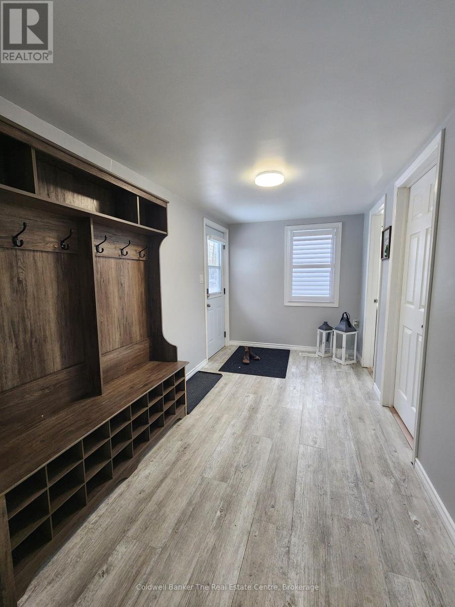 460 Wellington Street, Gravenhurst, Ontario  P1P 1A5 - Photo 22 - X12417757