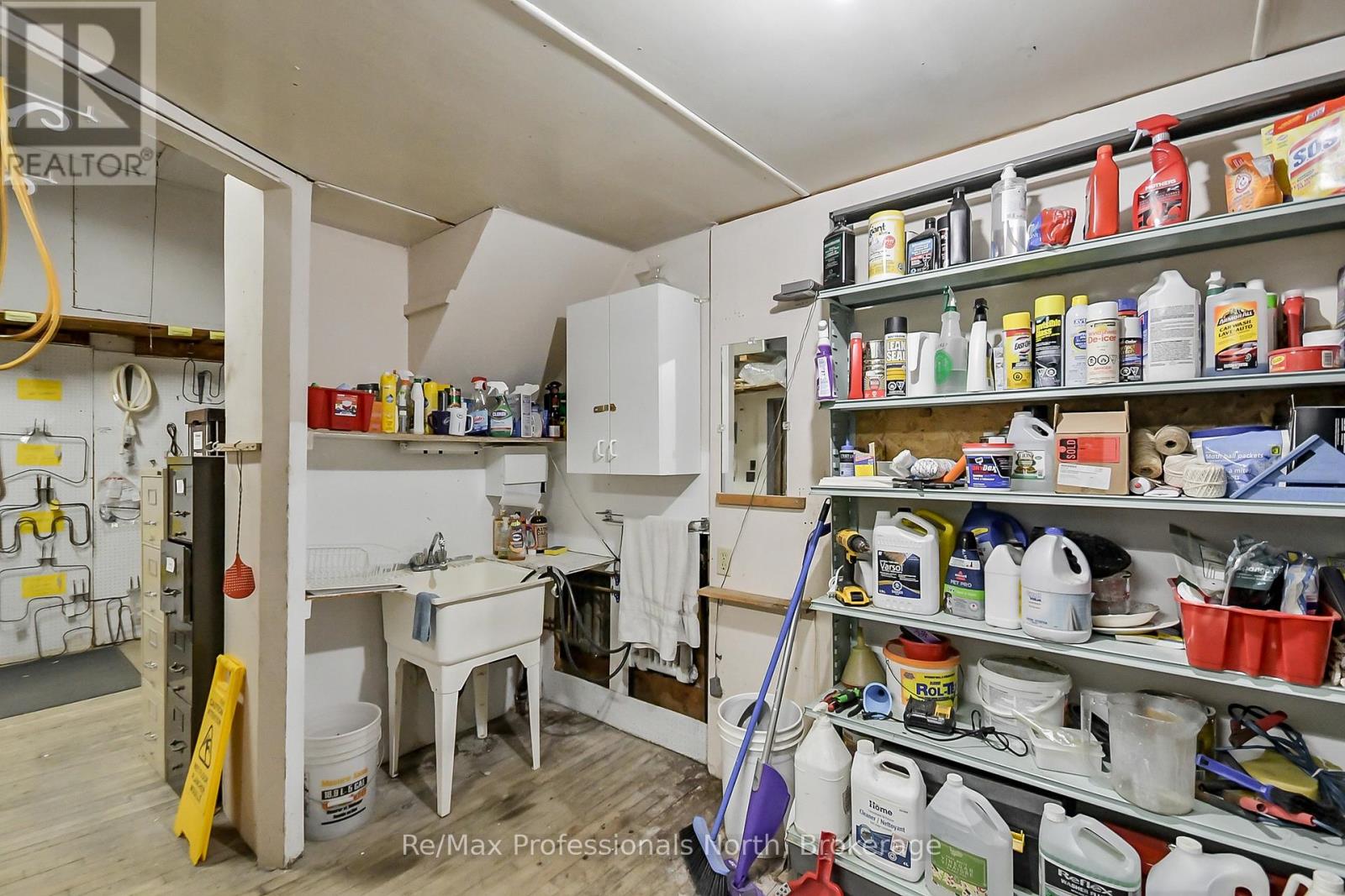 171 Muskoka Road S, Gravenhurst, Ontario  P1P 1X3 - Photo 14 - X12418071