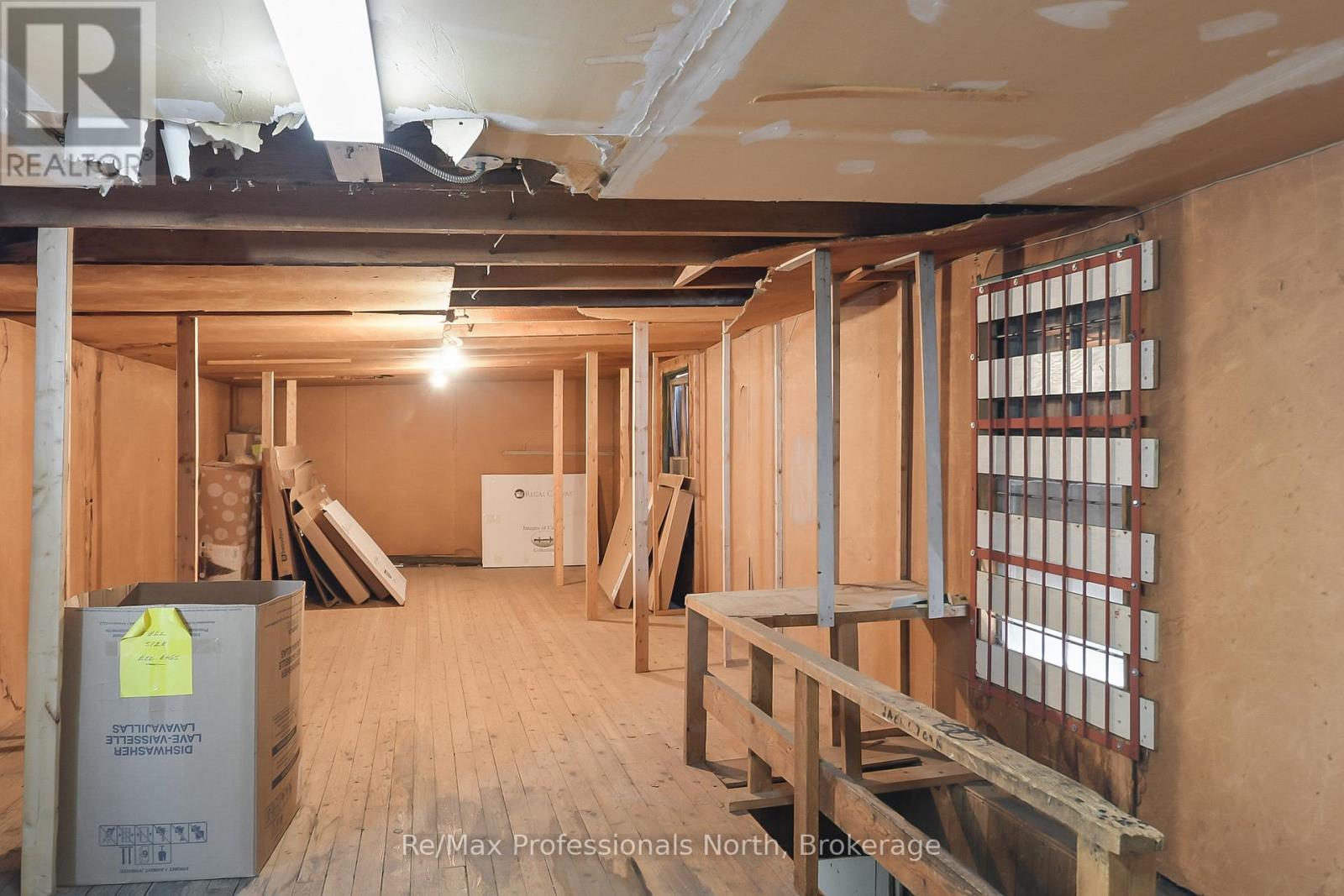 171 Muskoka Road S, Gravenhurst, Ontario  P1P 1X3 - Photo 17 - X12418071