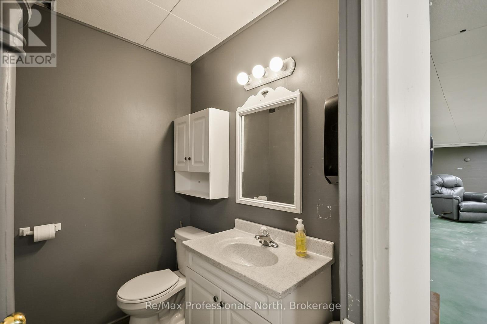 171 Muskoka Road S, Gravenhurst, Ontario  P1P 1X3 - Photo 24 - X12418071