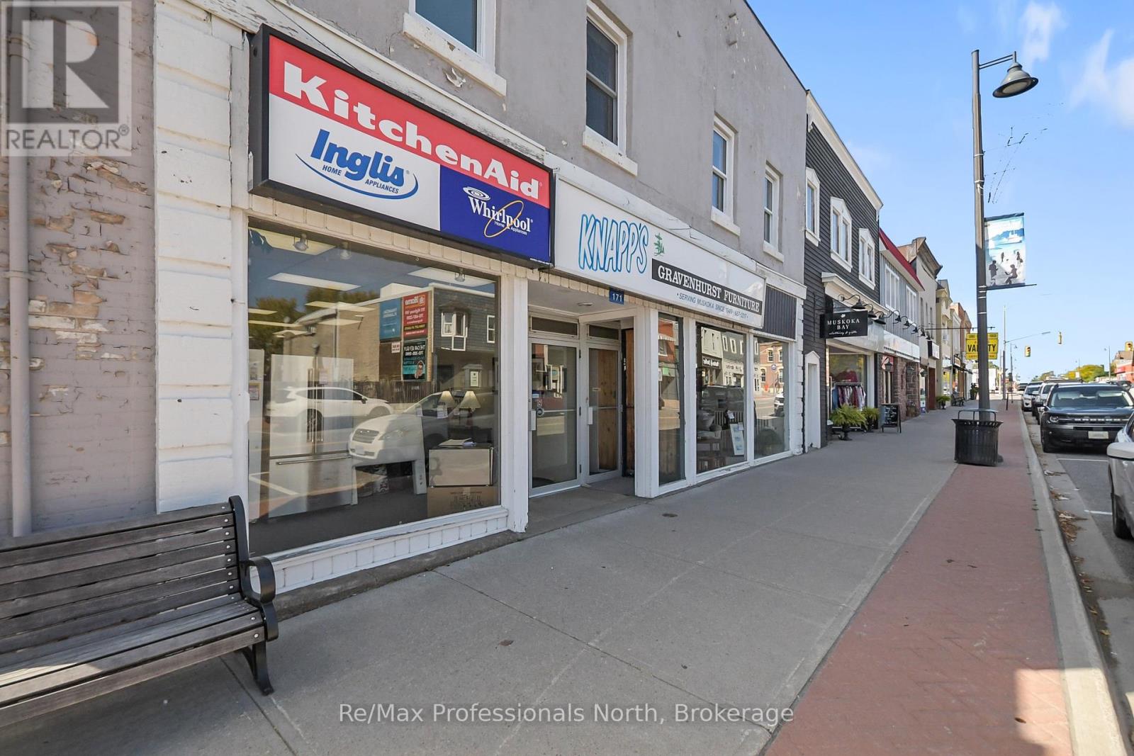 171 Muskoka Road S, Gravenhurst, Ontario  P1P 1X3 - Photo 3 - X12418071