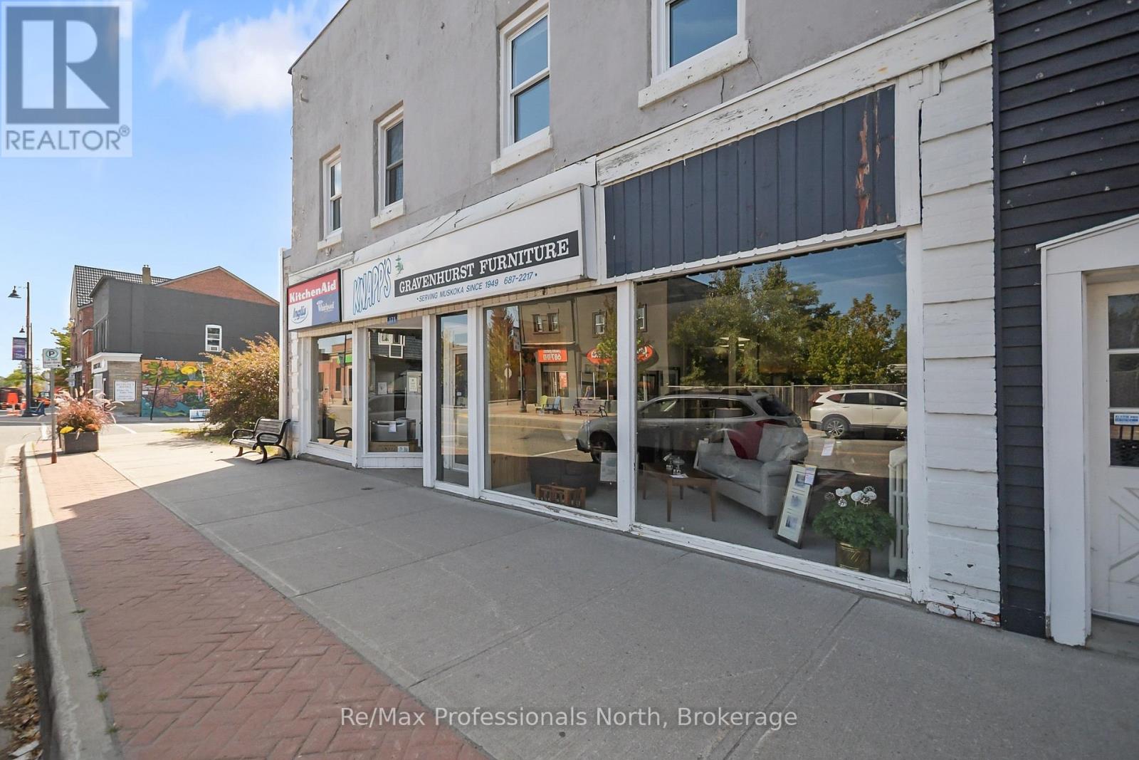 171 Muskoka Road S, Gravenhurst, Ontario  P1P 1X3 - Photo 4 - X12418071