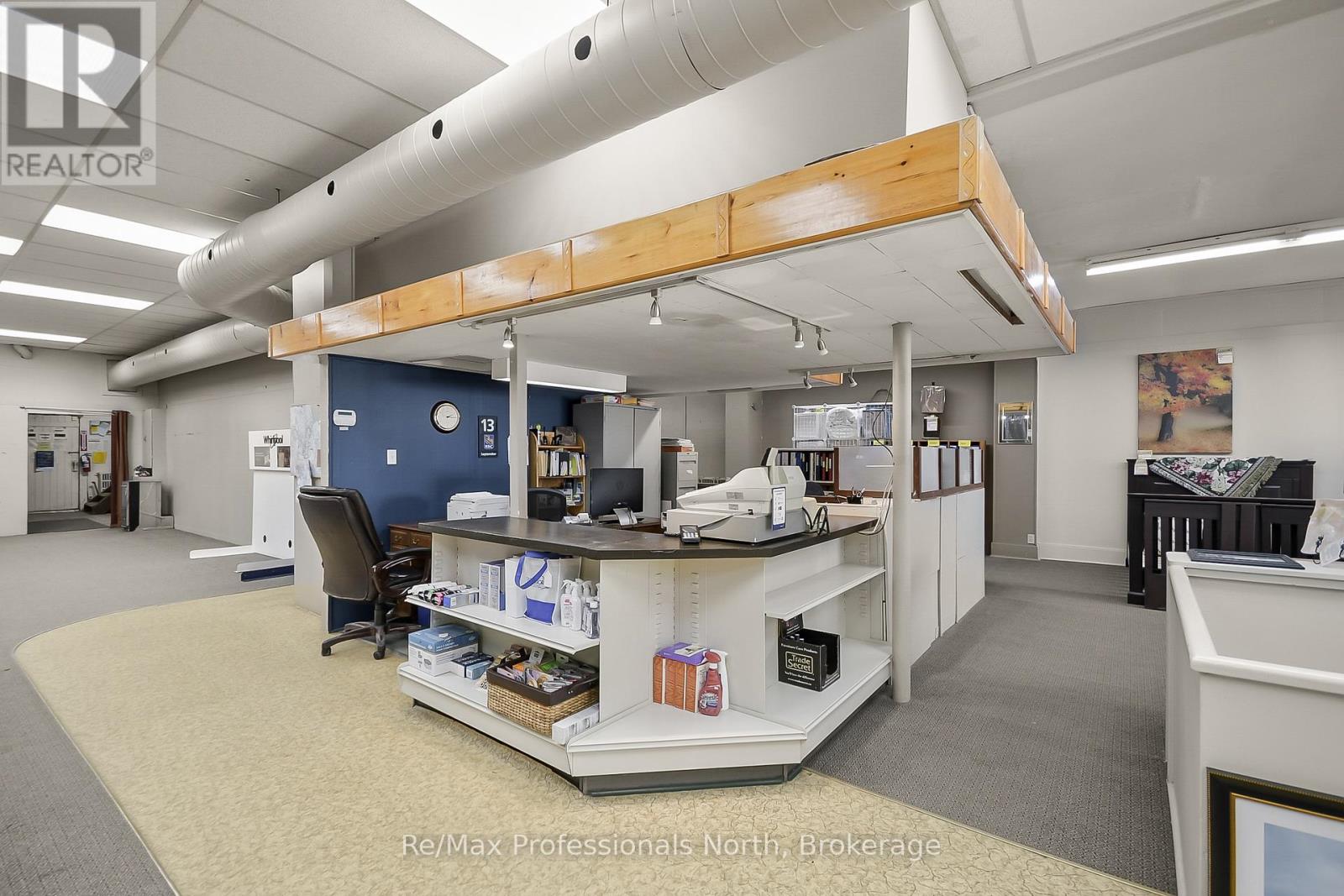 171 Muskoka Road S, Gravenhurst, Ontario  P1P 1X3 - Photo 7 - X12418071