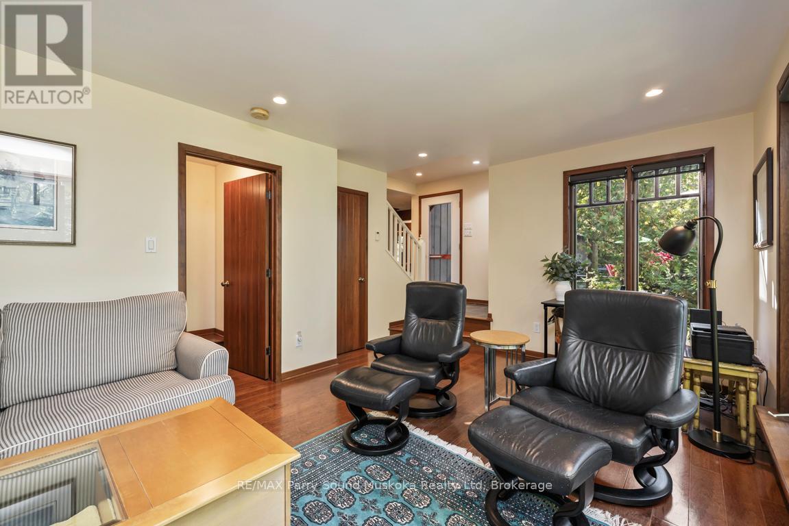 21 Glenn Burney Road, Seguin, Ontario  P2A 2X3 - Photo 13 - X12419243