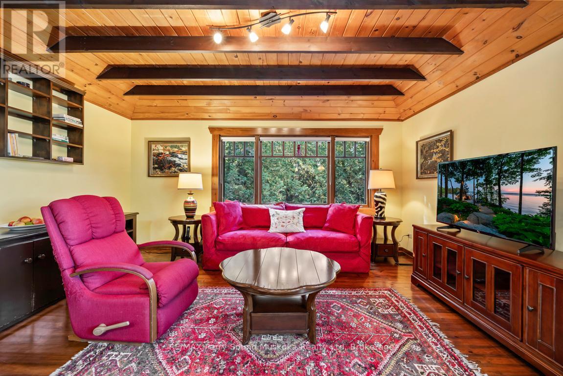 21 Glenn Burney Road, Seguin, Ontario  P2A 2X3 - Photo 14 - X12419243