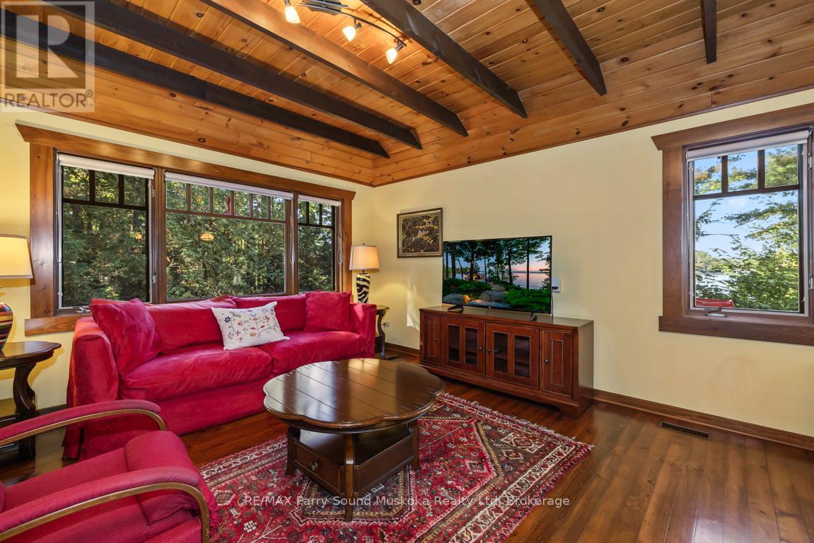 21 Glenn Burney Road, Seguin, Ontario  P2A 2X3 - Photo 15 - X12419243