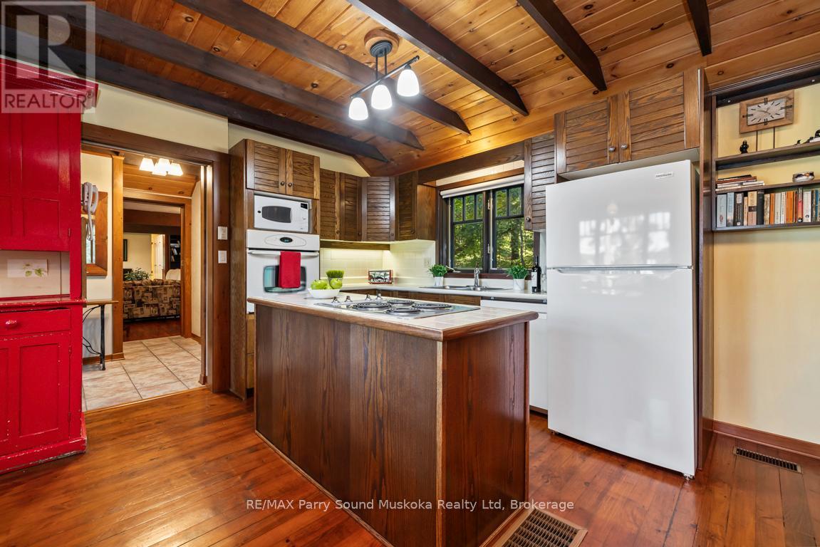 21 Glenn Burney Road, Seguin, Ontario  P2A 2X3 - Photo 16 - X12419243