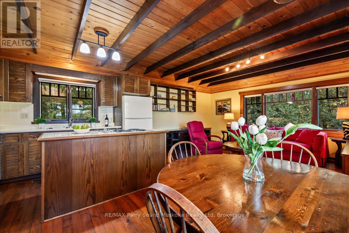 21 Glenn Burney Road, Seguin, Ontario  P2A 2X3 - Photo 18 - X12419243