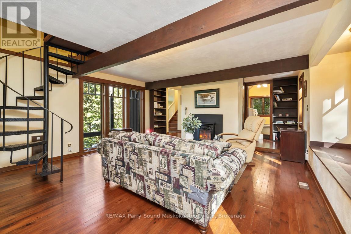 21 Glenn Burney Road, Seguin, Ontario  P2A 2X3 - Photo 21 - X12419243