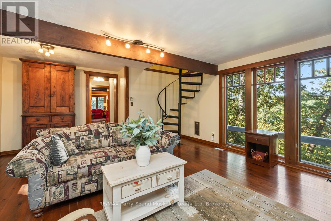 21 Glenn Burney Road, Seguin, Ontario  P2A 2X3 - Photo 22 - X12419243