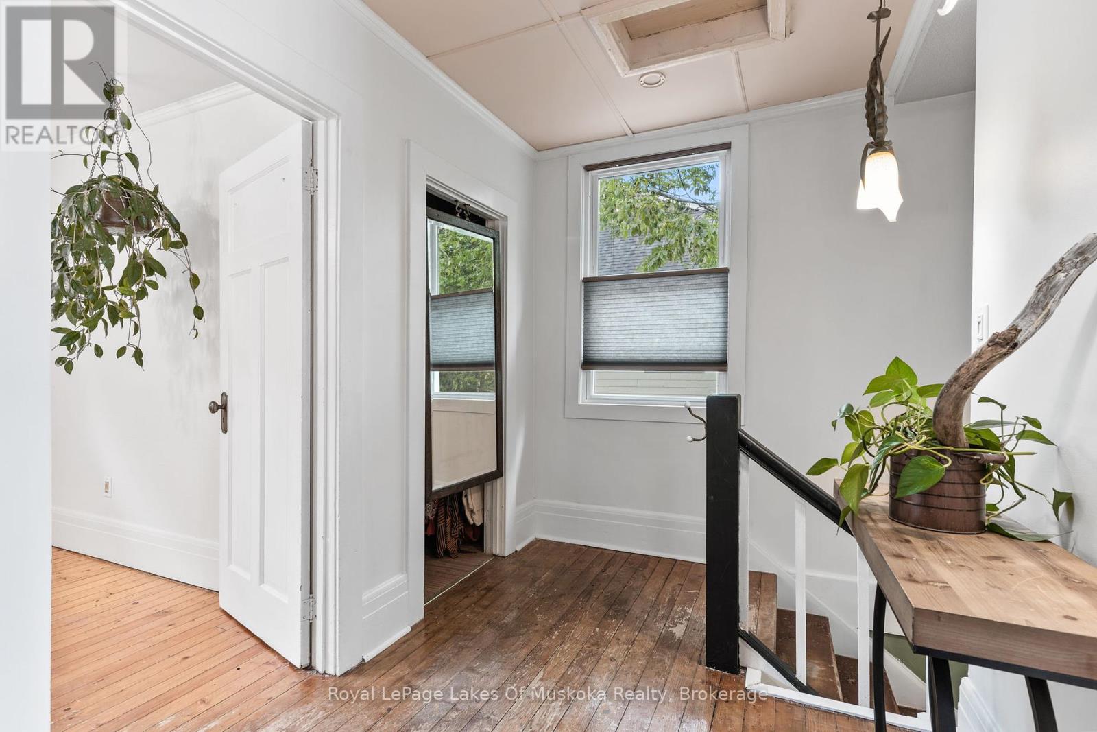 8 North Road, Lake Of Bays, Ontario  P0B 1A0 - Photo 26 - X12420975