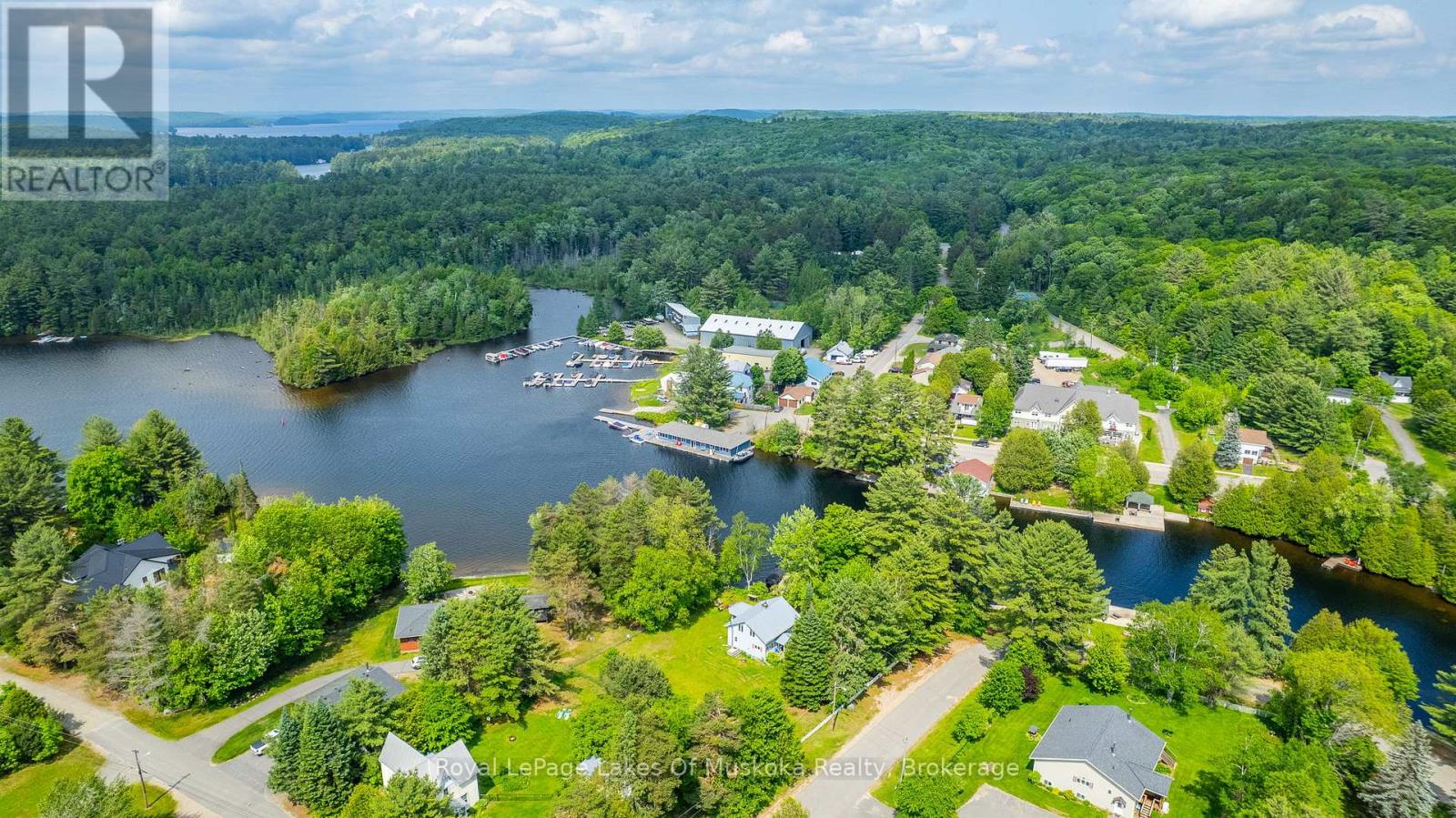 8 North Road, Lake Of Bays, Ontario  P0B 1A0 - Photo 48 - X12420975