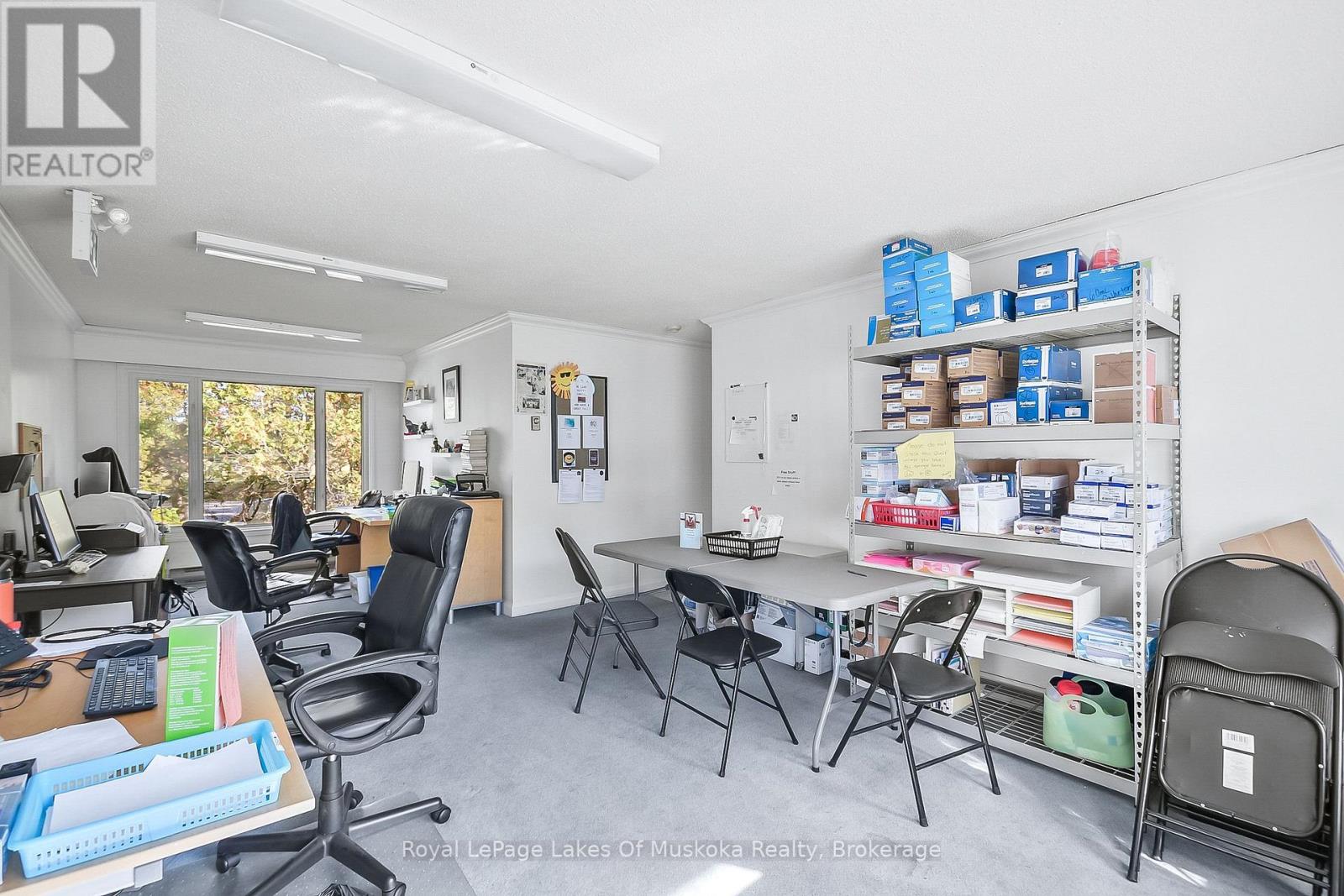 1008 South Monck Drive, Bracebridge, Ontario  P1L 1W8 - Photo 21 - X12421602