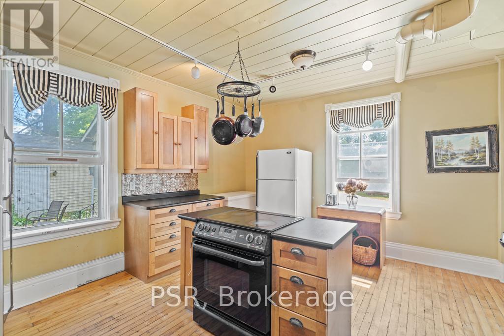 1020 Bala Falls Road, Muskoka Lakes, Ontario  P0C 1A0 - Photo 22 - X12424006