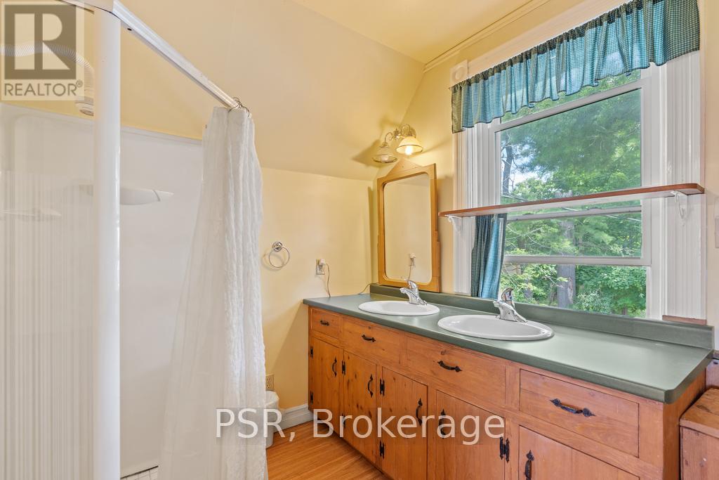 1020 Bala Falls Road, Muskoka Lakes, Ontario  P0C 1A0 - Photo 28 - X12424006