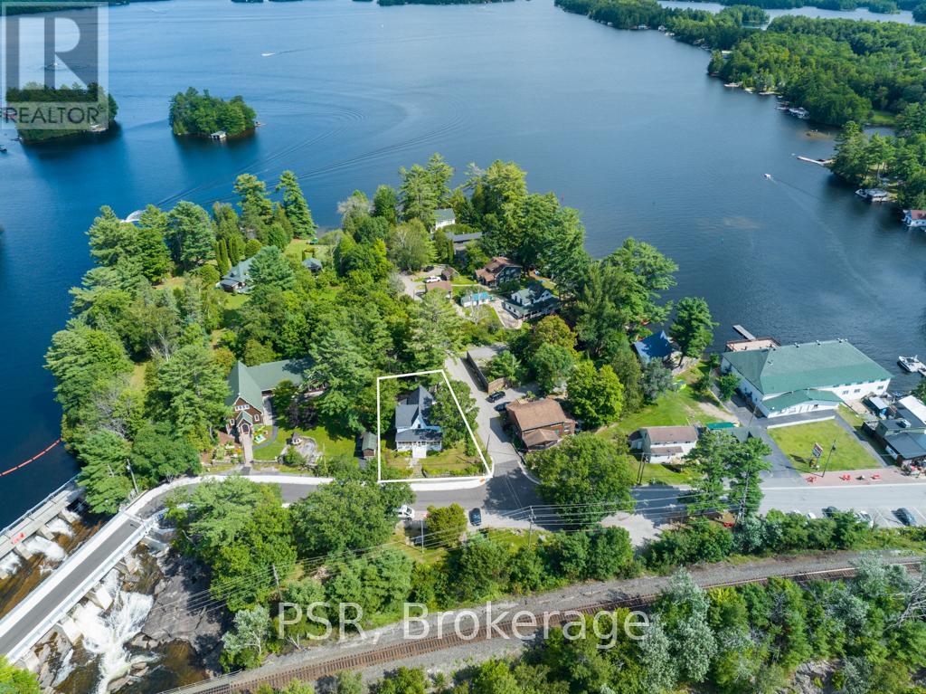 1020 Bala Falls Road, Muskoka Lakes, Ontario  P0C 1A0 - Photo 5 - X12424006