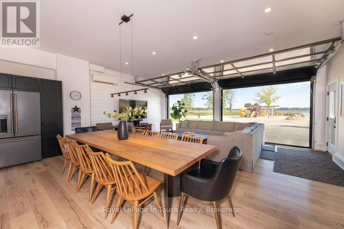 93-44 Potato Island Road, Georgian Bay, Ontario  L0K 1S0 - Photo 21 - X12425380