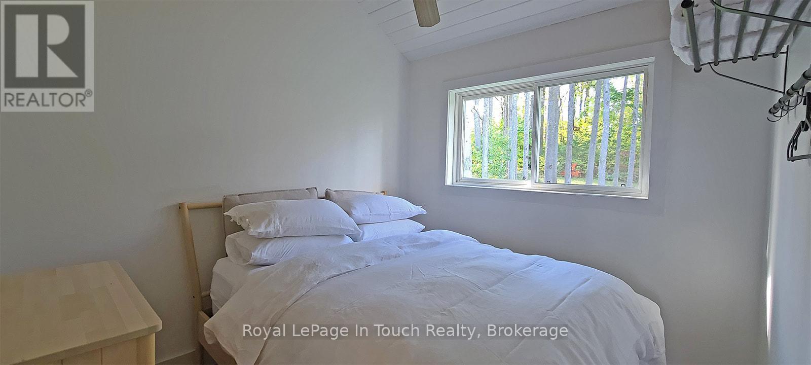 93-44 Potato Island Road, Georgian Bay, Ontario  L0K 1S0 - Photo 41 - X12425380