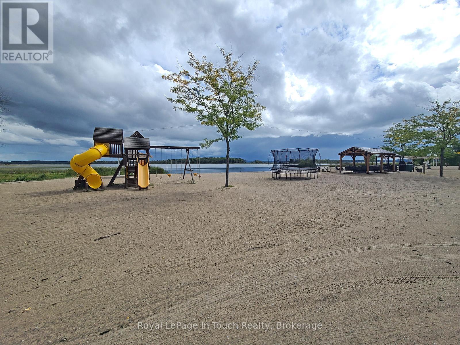 93-44 Potato Island Road, Georgian Bay, Ontario  L0K 1S0 - Photo 48 - X12425380