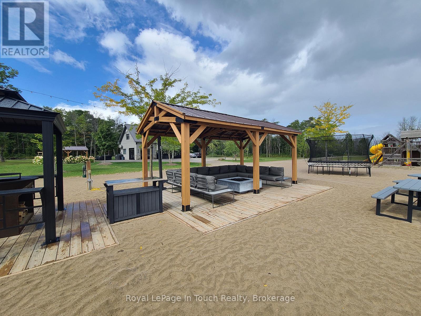 93-44 Potato Island Road, Georgian Bay, Ontario  L0K 1S0 - Photo 50 - X12425380