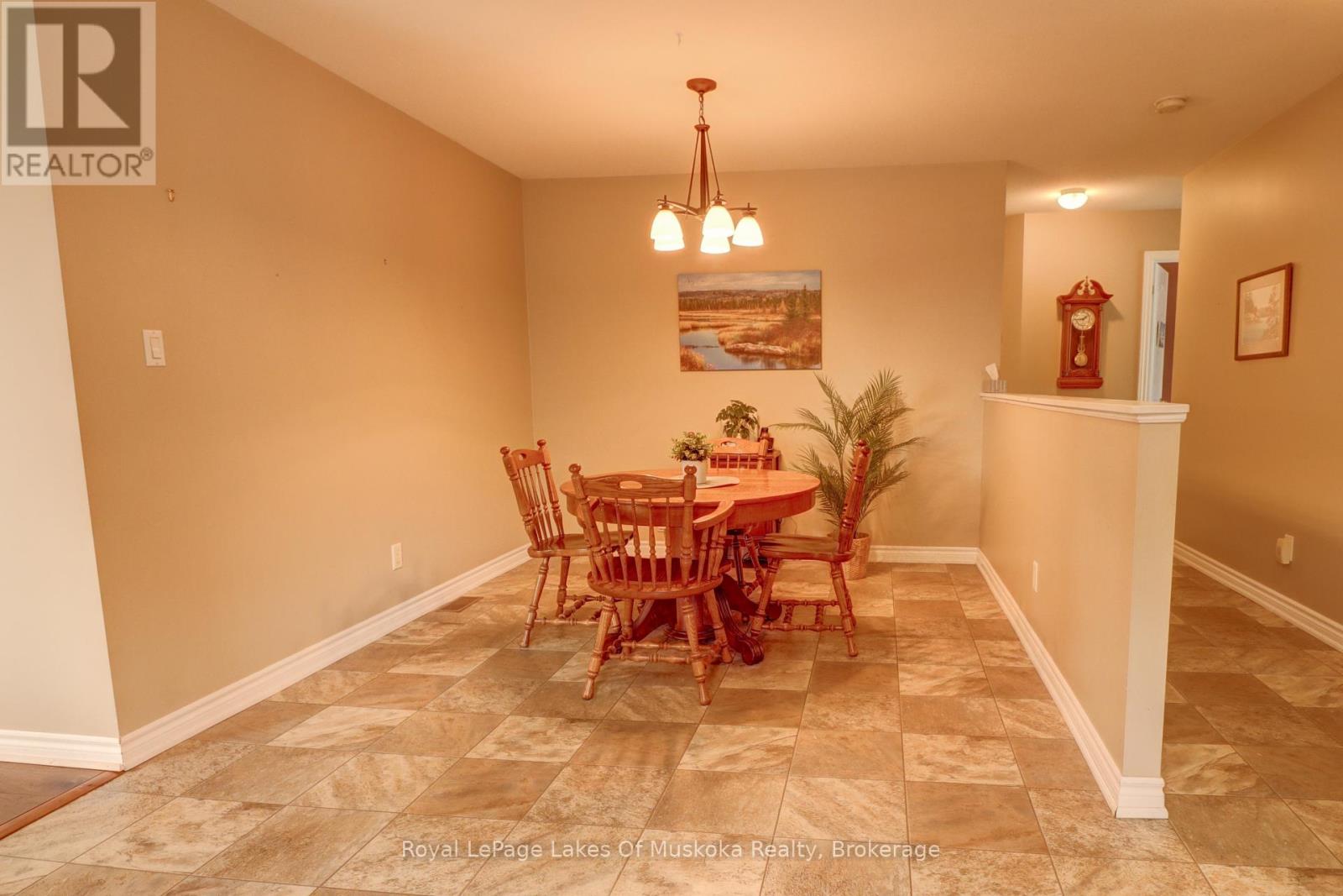 106 - 31 Dairy Lane, Huntsville, Ontario  P1H 2L7 - Photo 16 - X12425397