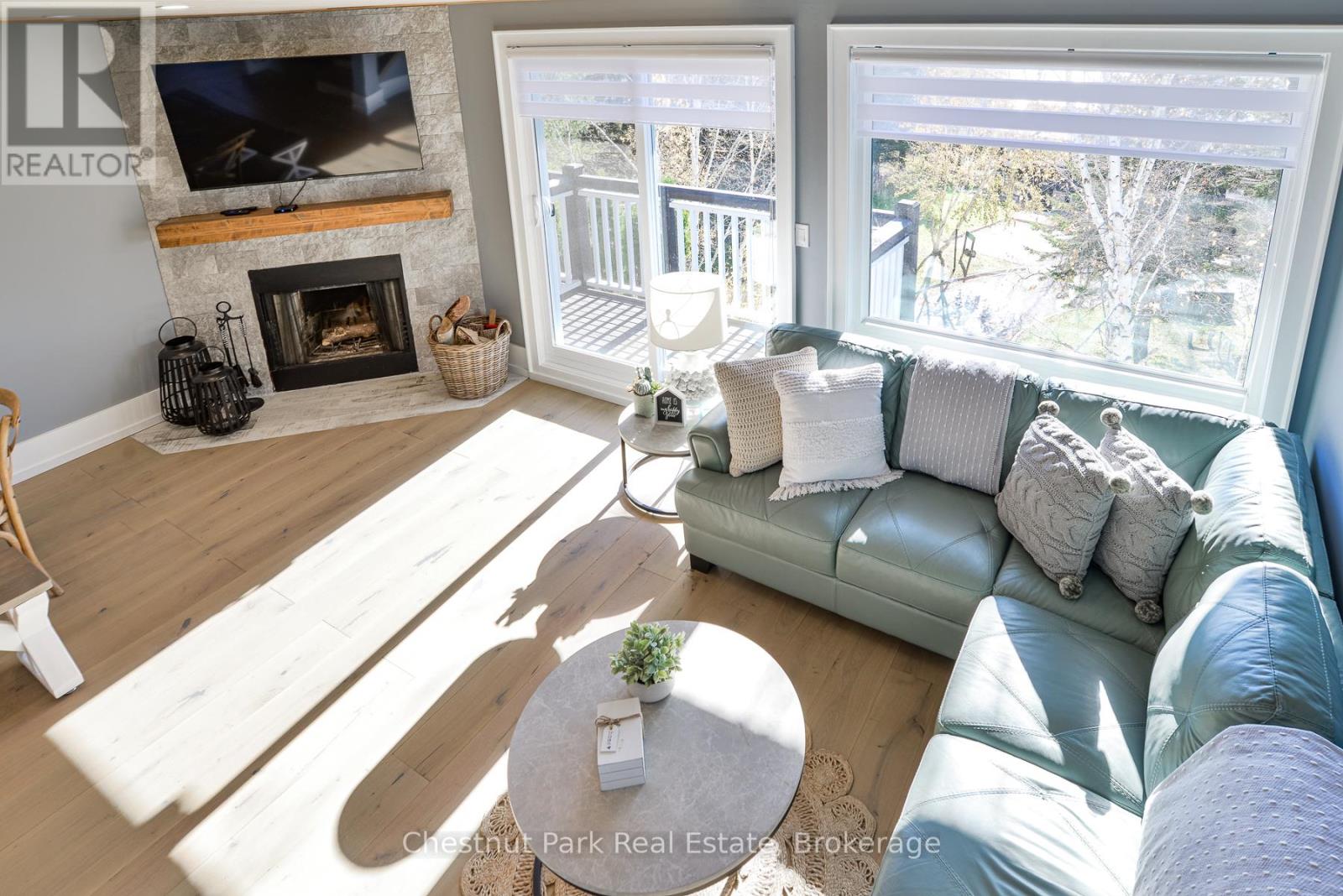 4 Turner Drive, Huntsville, Ontario  P1H 1A8 - Photo 9 - X12425458