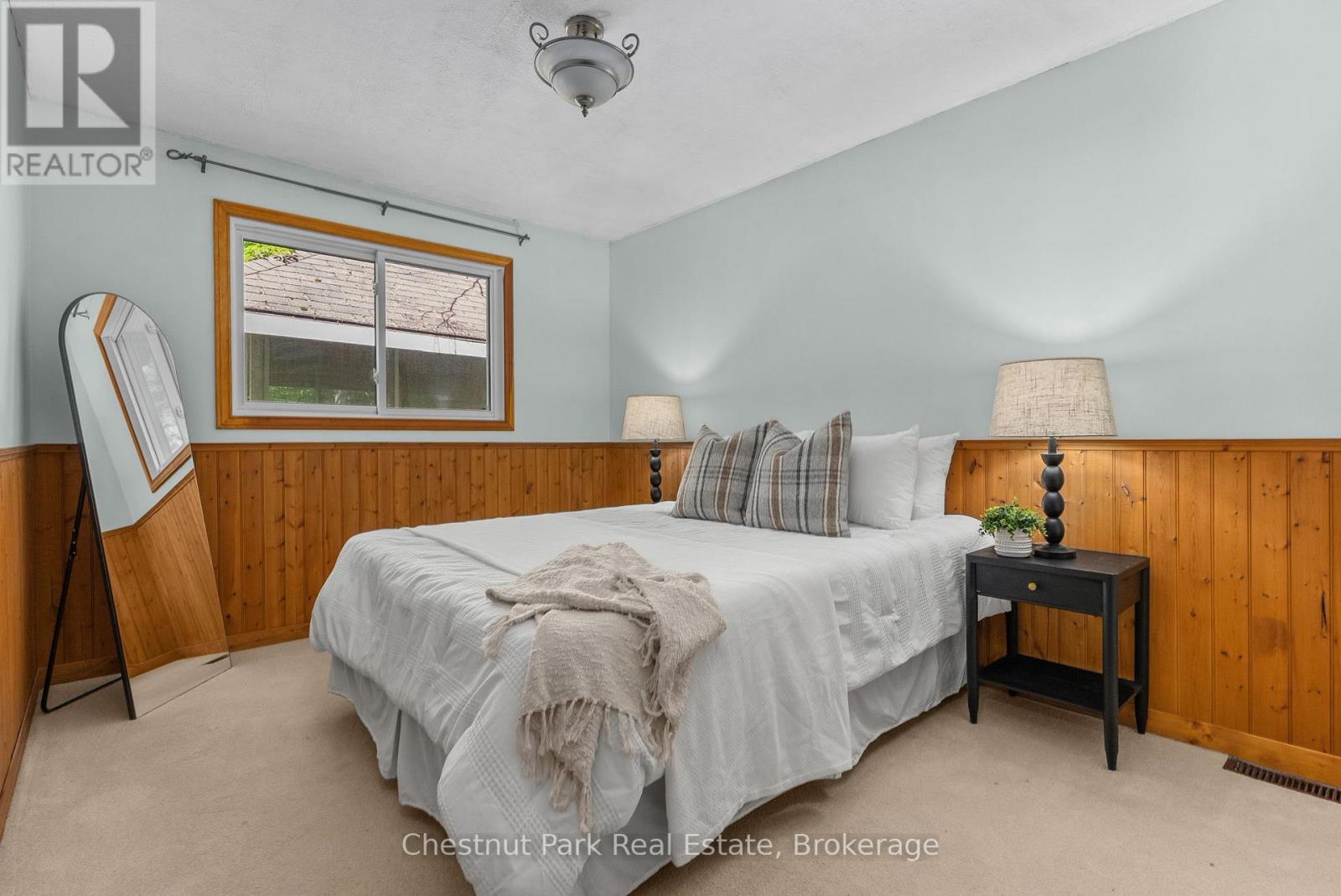 115 Woodland Drive, Huntsville, Ontario  P1H 1A7 - Photo 14 - X12428063